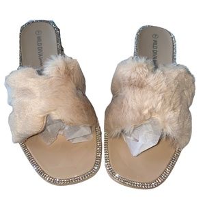 FAUX FUR SLIDES